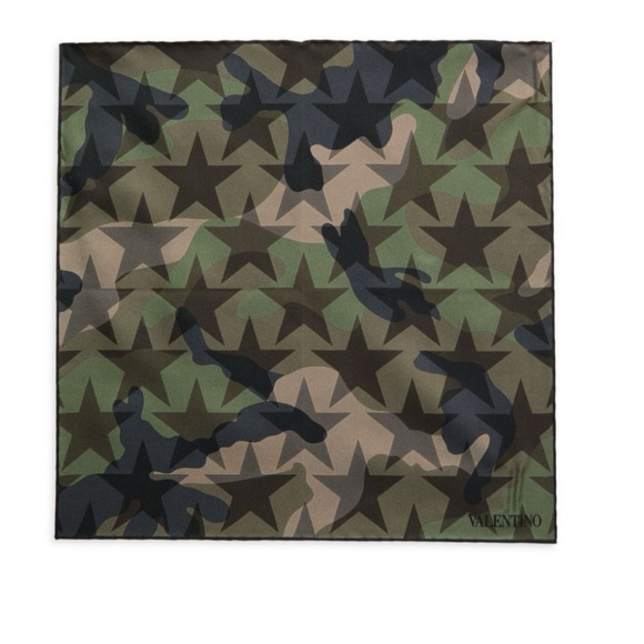 NWT VALENTINO SILK POCKET SQUARE SCARF - Picture 4 of 5